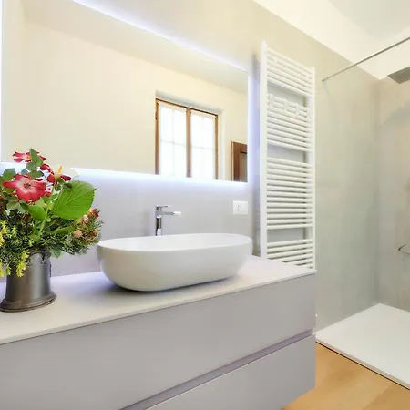 Rosa With Air Conditioning And View