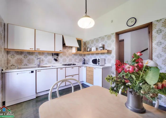 Rosa With Air Conditioning And View *