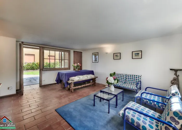 Villa Rosa With Air Conditioning And View *