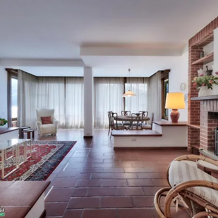 Rosa With Air Conditioning And View *