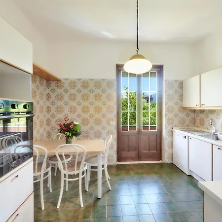 Rosa With Air Conditioning And View Lierna