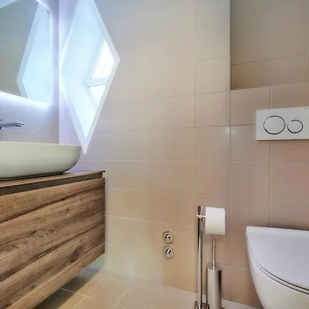 Rosa With Air Conditioning And View * Lierna